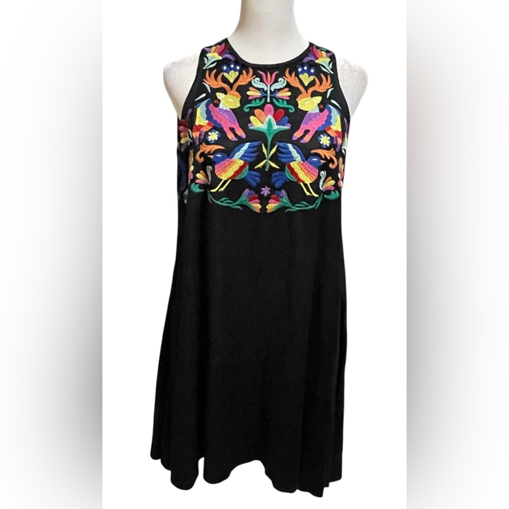 JUDITH MARCH Black Vibrant Embroidered Tank Dress with back Keyhole Tassel Sz M